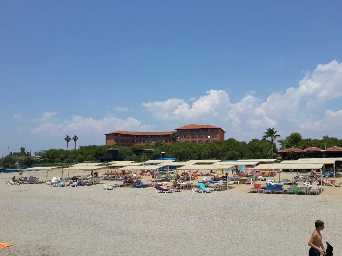 Club Turtas Beach Konaklı Esterno foto